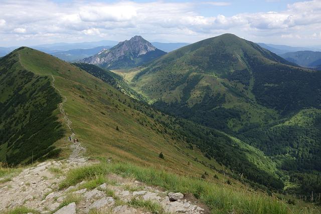 Veľká Fatra: Najlepšie Turistické Trasy