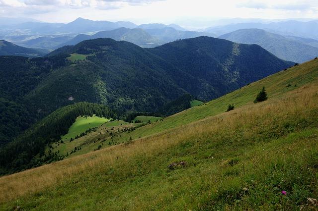 Veľká Fatra: Najlepšie Turistické Trasy