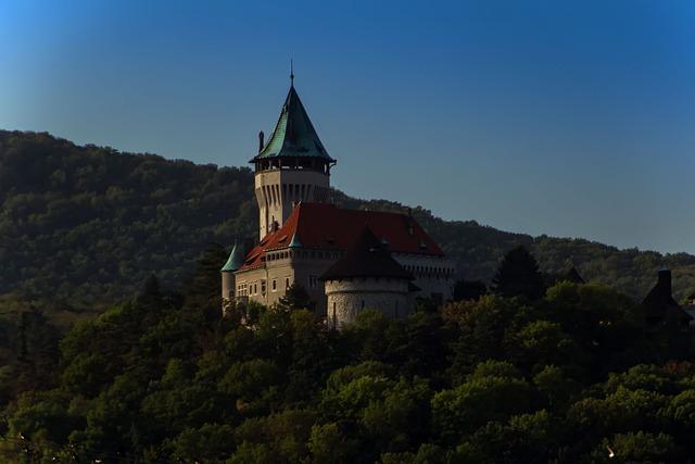 Molpír Smolenice: Archeologický Poklad Malých Karpát