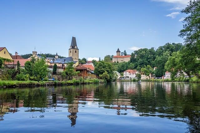 Dvory nad Žitavou: Prírodné Krásy a Historické Pamiatky