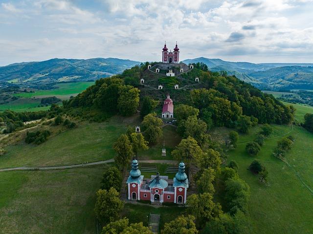 Richňavské Jazerá: Prírodné Krásy Štiavnických Baní