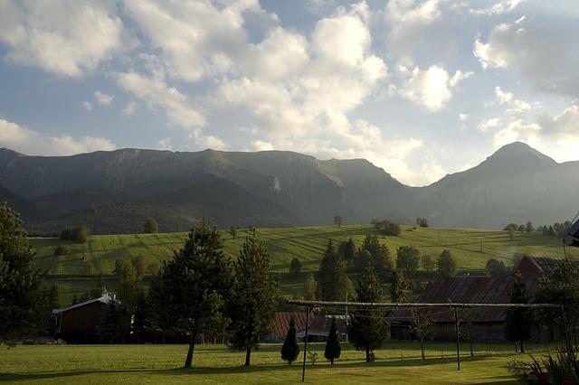 Ždiar: Prírodné Krásy a Turistické Trasy